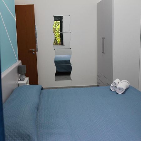 Villa Anita Apartments Capo dʼOrlando Екстериор снимка