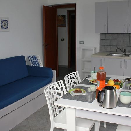 Villa Anita Apartments Capo dʼOrlando Екстериор снимка
