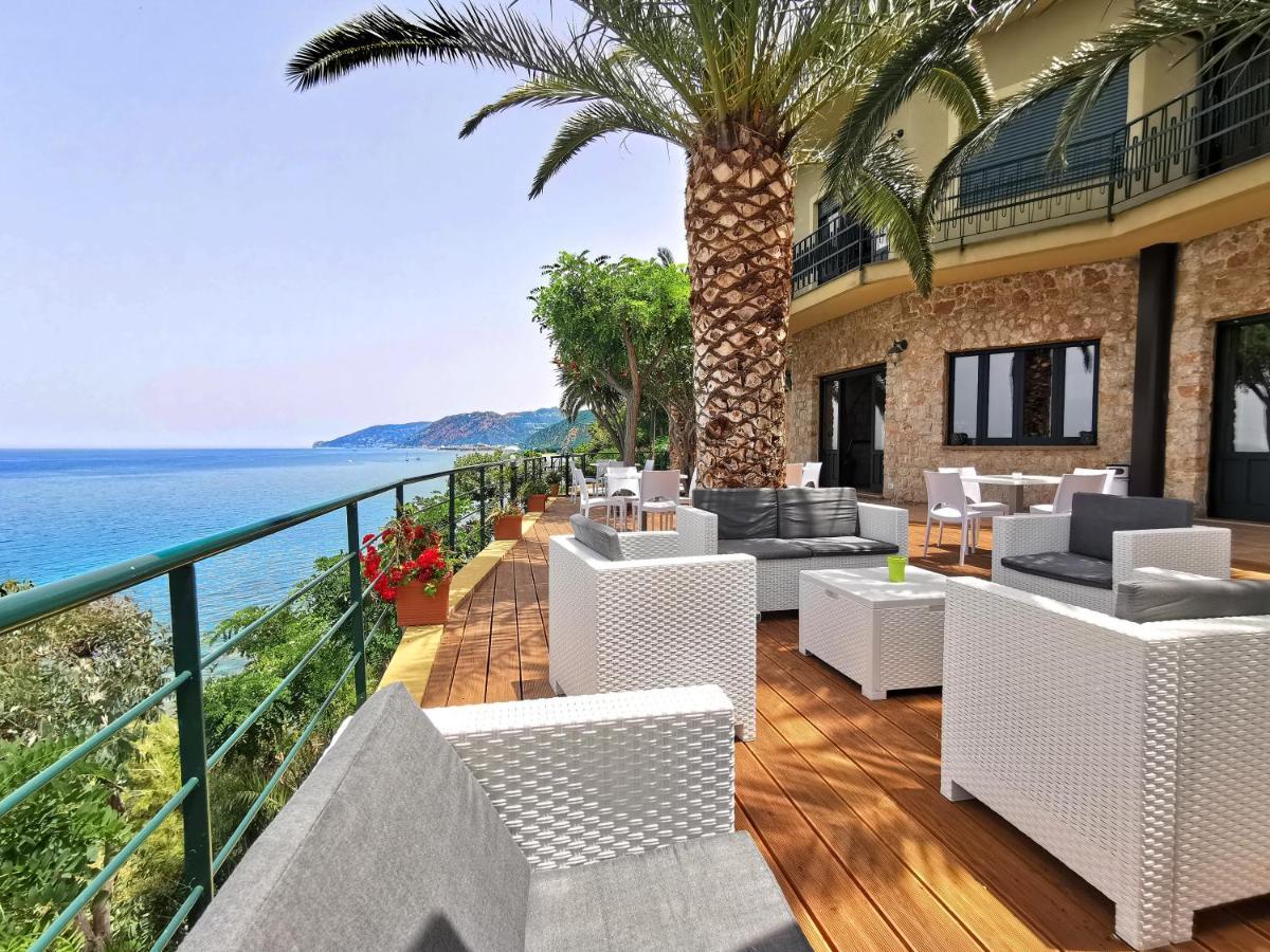 Villa Anita Apartments Capo dʼOrlando Екстериор снимка