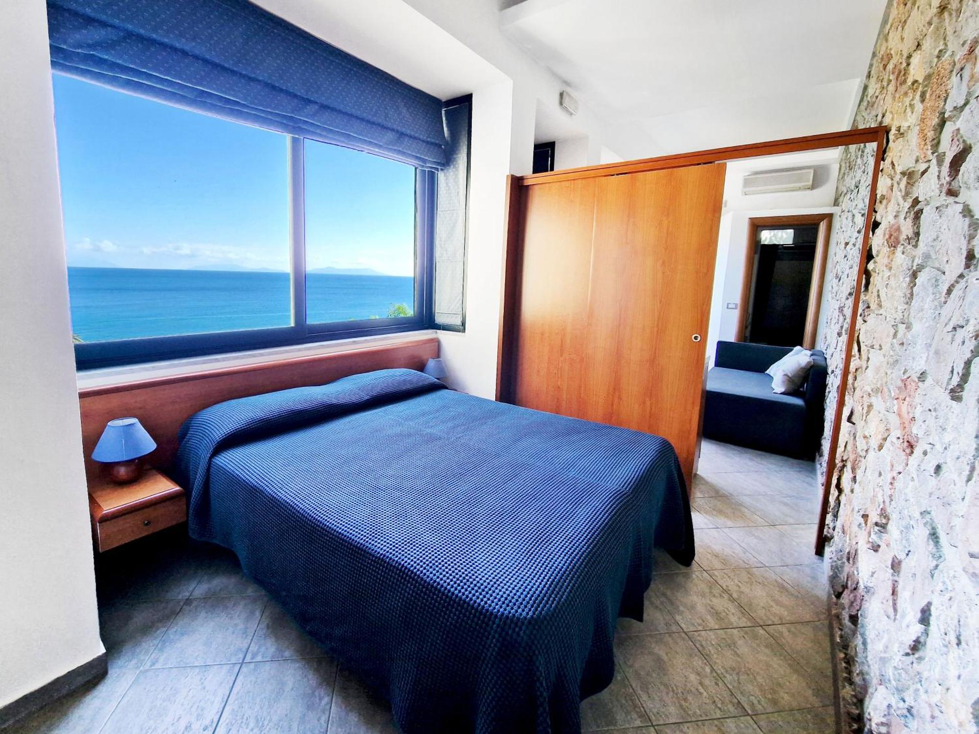 Villa Anita Apartments Capo dʼOrlando Стая снимка